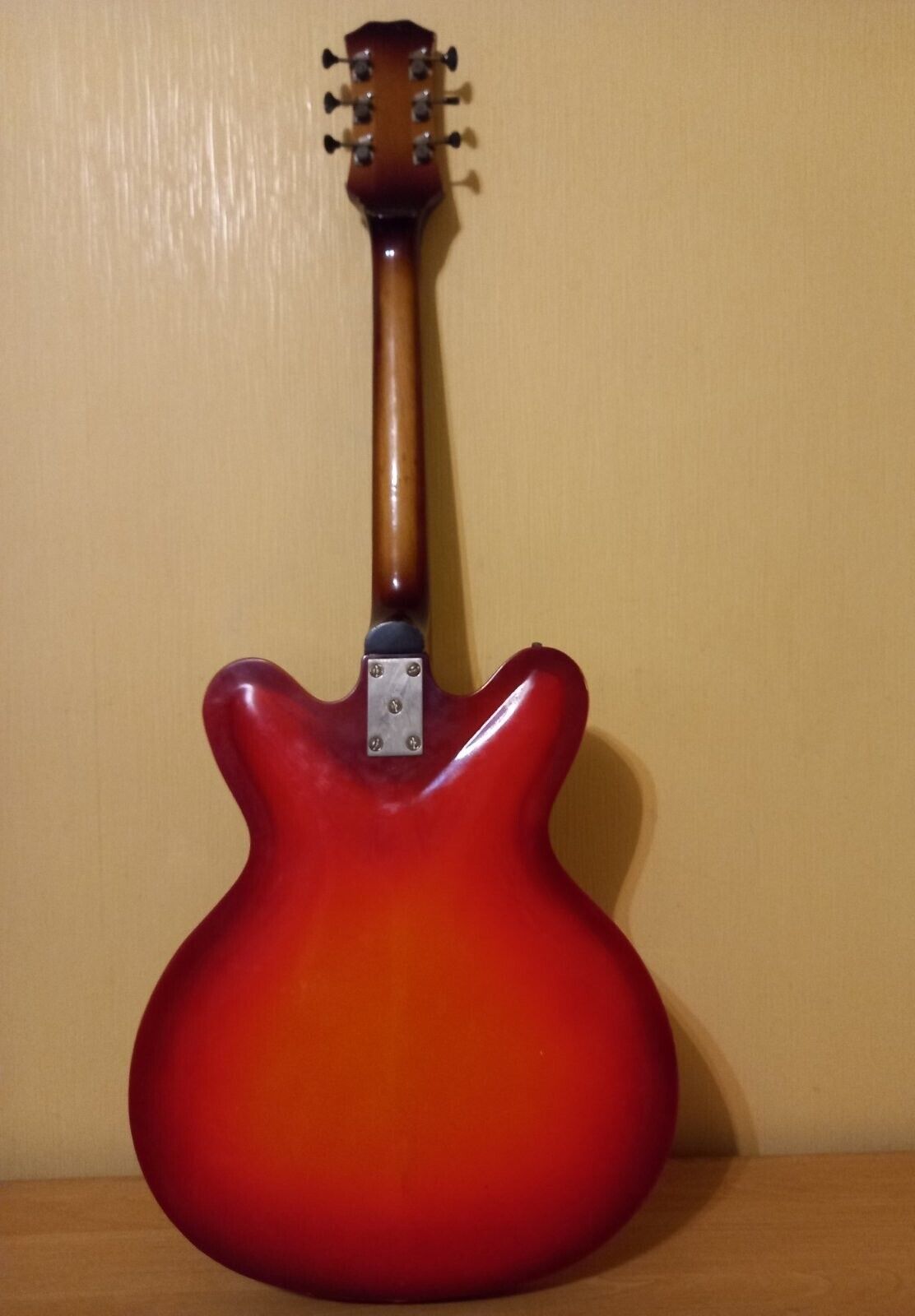 Mariya Electric Guitar 6 strings USSR Soviet Vintage Rare