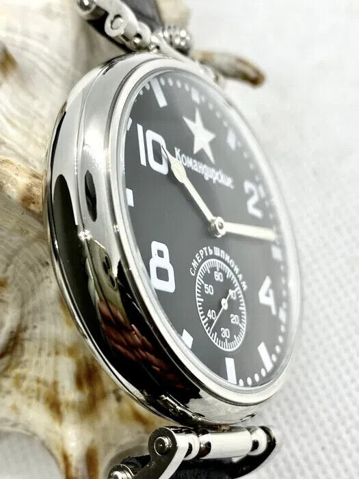 MOLNIJA Komandirskie Mechanical Watch Mens Soviet USSR Marriage Military Vintage