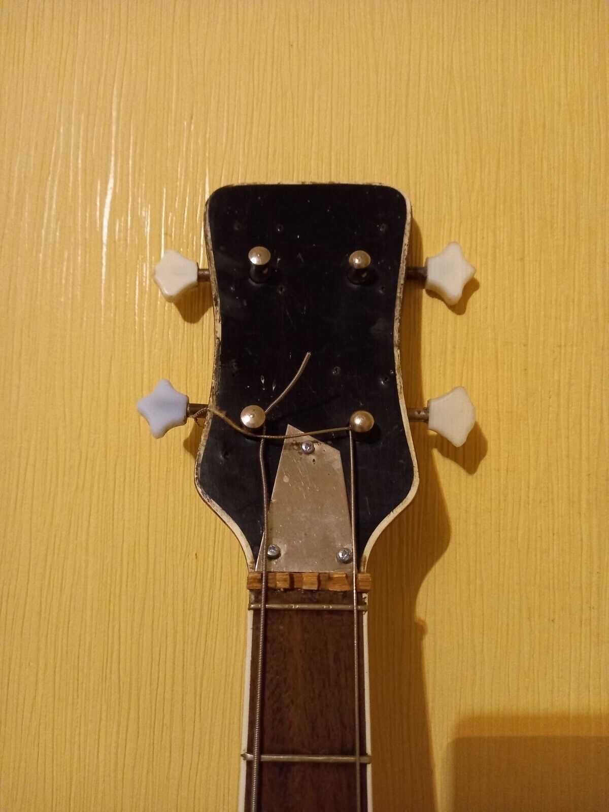 Musima 1657 Bass Guitar GDR Germany 4 String Vintage and Rare Muzima