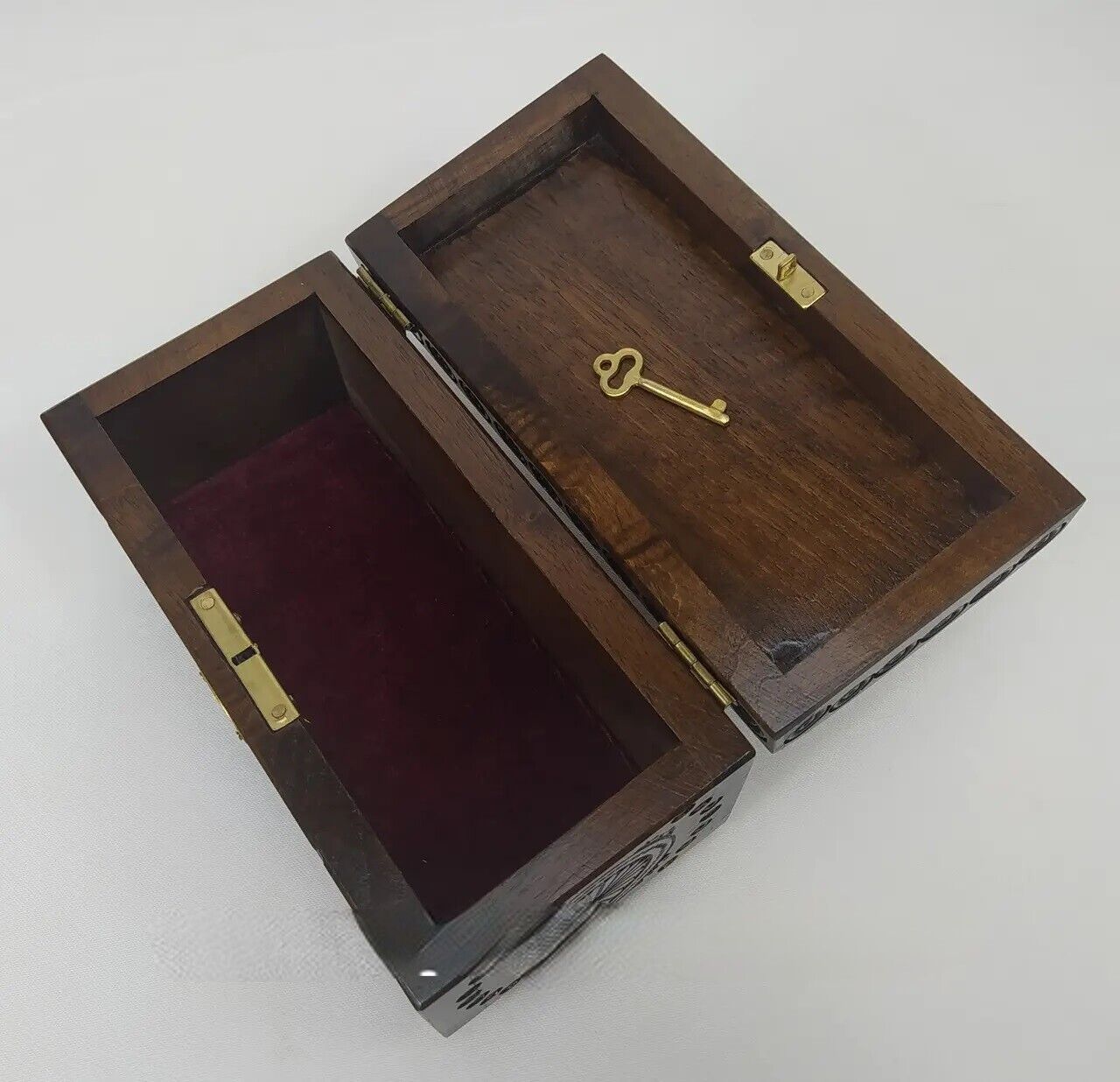 New 2023 themed wooden jevelery box casket 17 x 10 x 9 cm (7 x 4.1 x 3.5 inch)