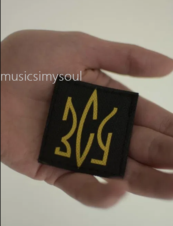 4 pcs patches + 1 pcs Pin NEW