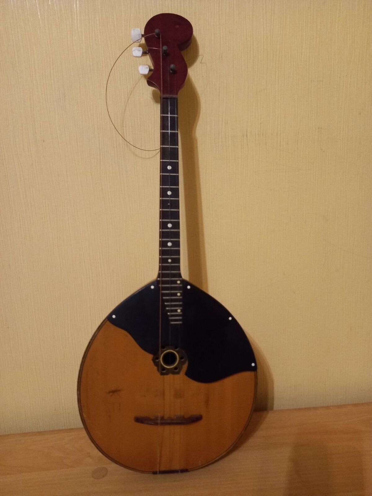 Master Domra Prima Folk Instrument 3 strings Ukrainian Ukraine Vintage 1990