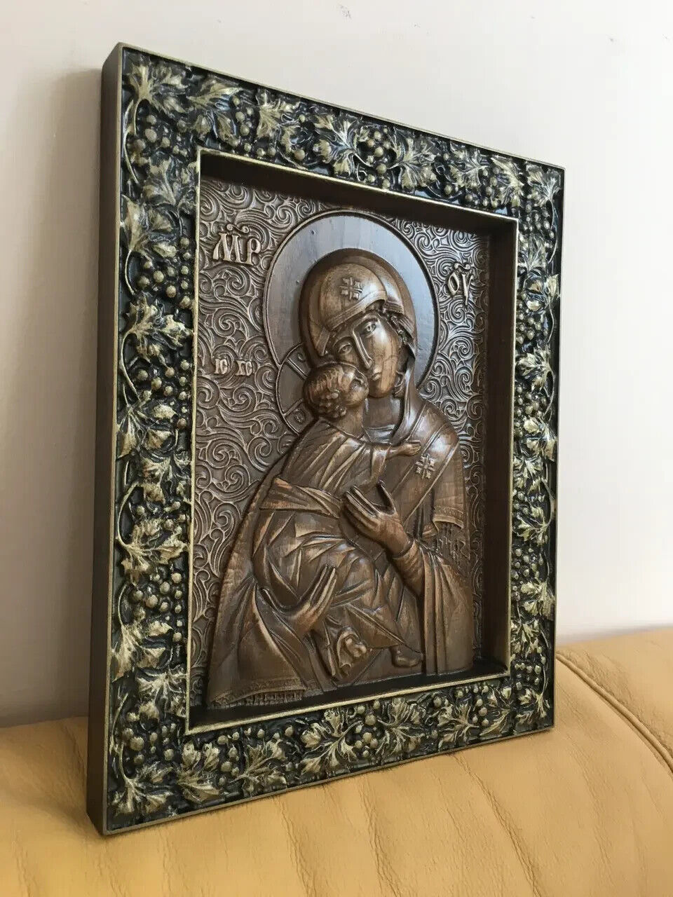 Icon Vladimir Mother God Wood Carving Picture 3D Orthodox Gift Panno Wall Decor