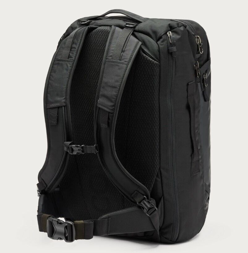 NEW Cotopaxi Allpa 42L Travel Pack Black