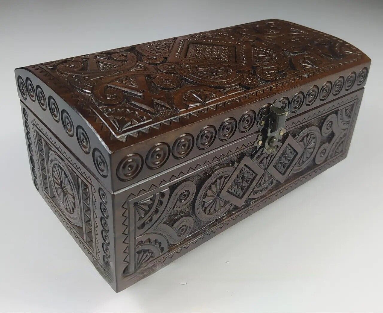 New 2023 themed wooden jevelery box casket 21 x 11 x 11 cm (8 x 4.4 x 4,7 inch)