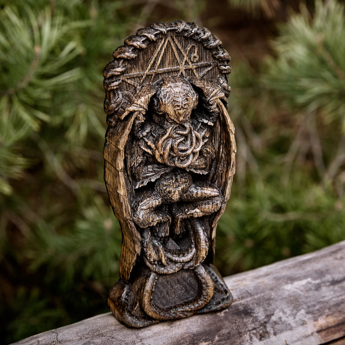 Hand-Carved Dark Oak Statue of Cthulhu – The Unfathomable Entity of Cosmic Dread