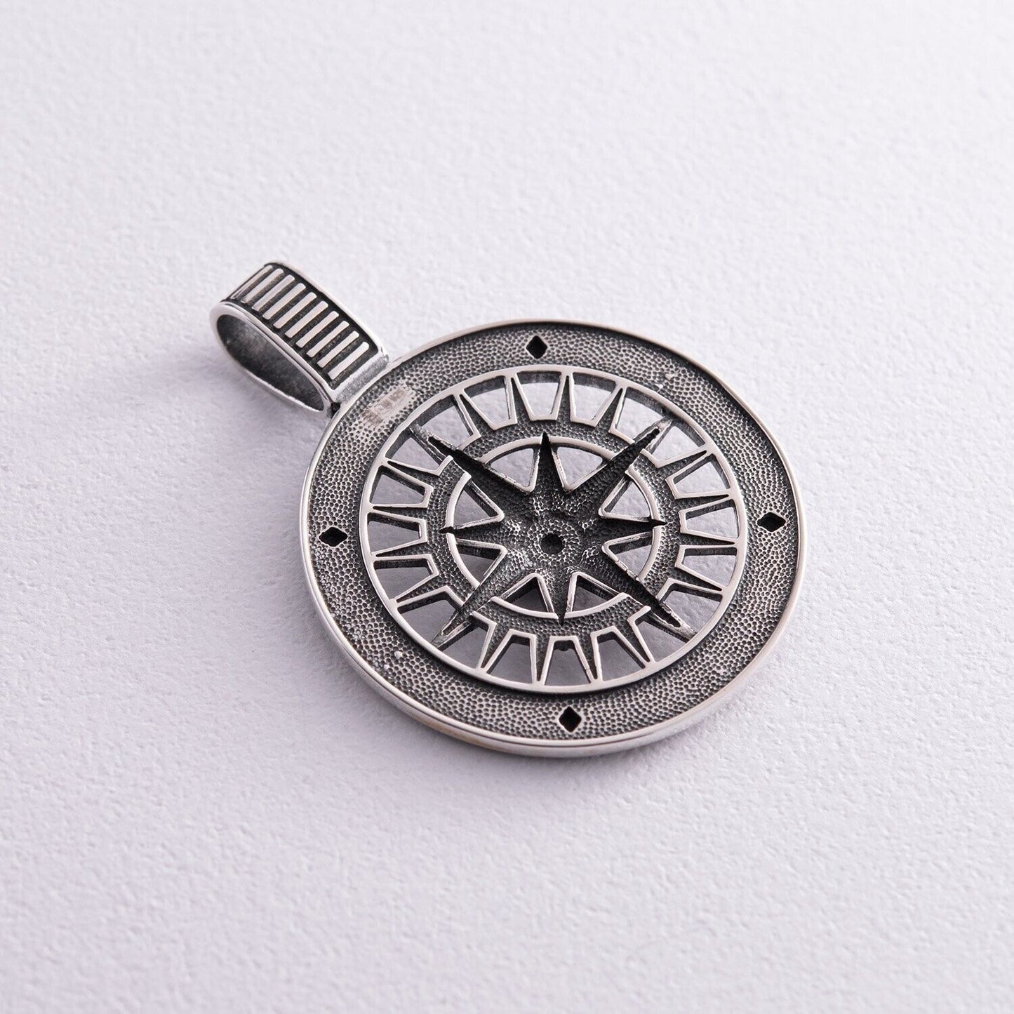 8.8 gr Men's Rose of Wind Compass Art Necklace Pendant Silver 925