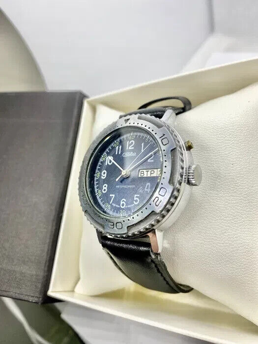 Slava Mens Watch Russian Men's Mechanical Self-winding Wristwatch Serviced
