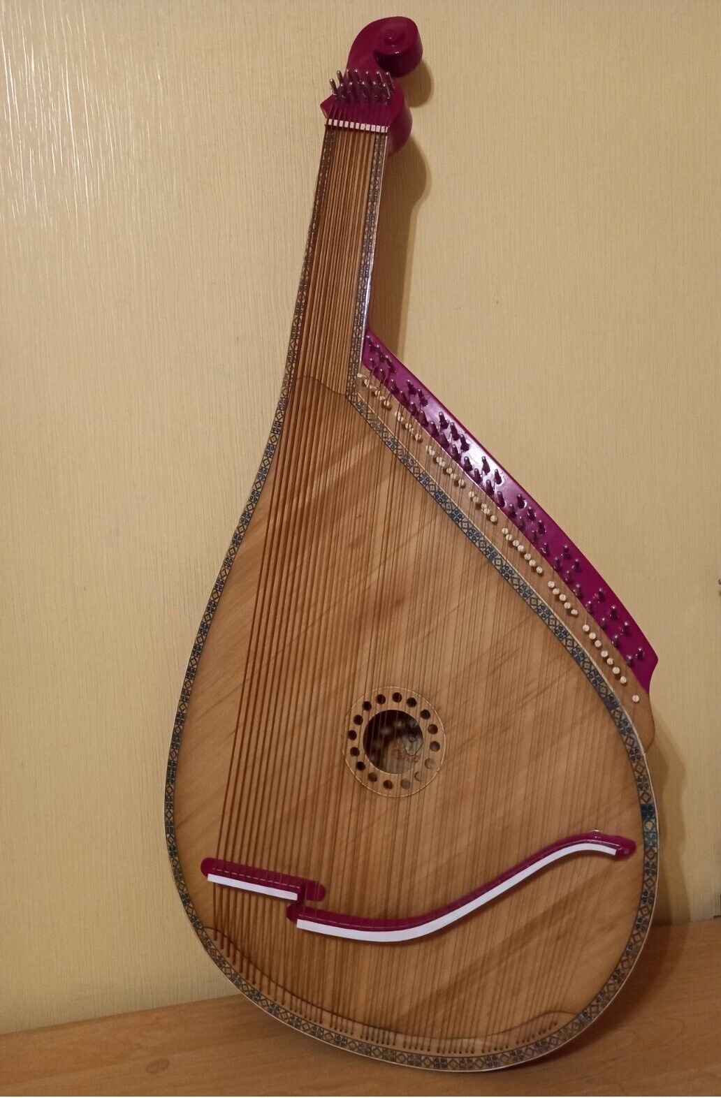 Bandura USSR Soviet Ukrainian National Folk Instrument Bandyra Vintage w/ case