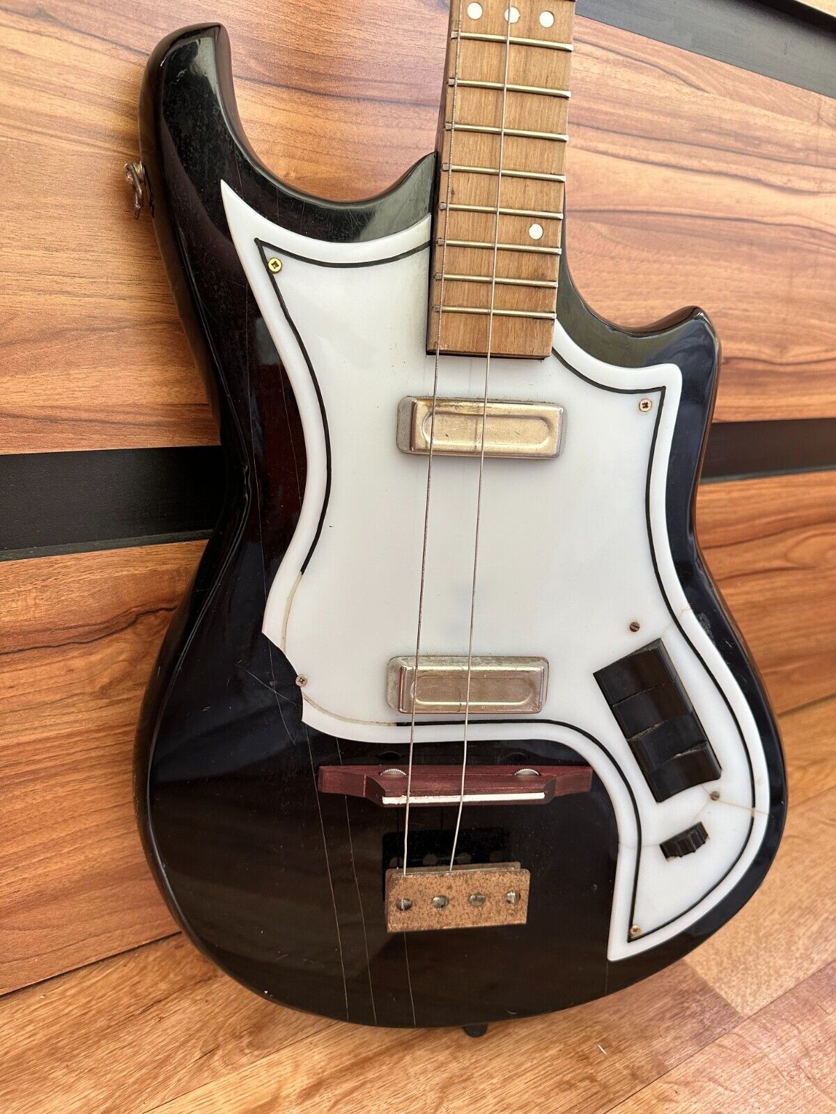 CHERNIHIV USSR SOVIET ELECTRIC GUITAR RETRO CHERNIGOV VINTAGE AND EXTRA RARE