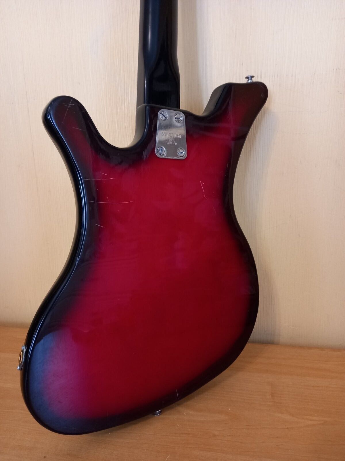 AELITA USSR SOVIET ELECTRIC GUITAR VINTAGE AND RARE