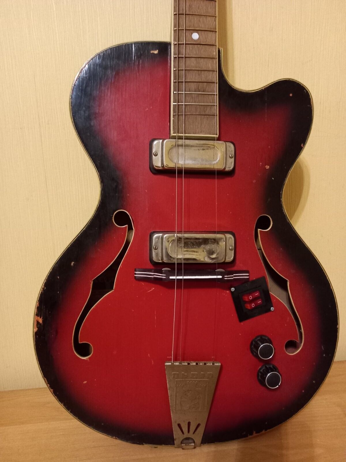 Lvov Electric Guitar USSR Soviet Ukrainian 6 String Lviv Vintage Rare