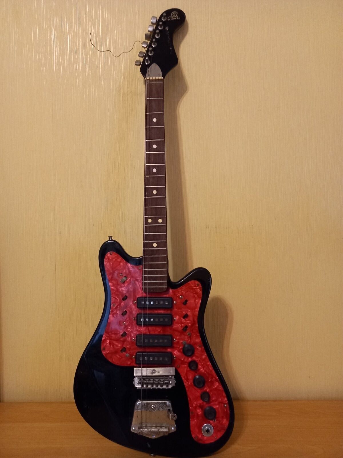 STELLA USSR SOVIET ELECTRIC GUITAR RETRO RUSSIAN VINTAGE AND EXTRA RARE