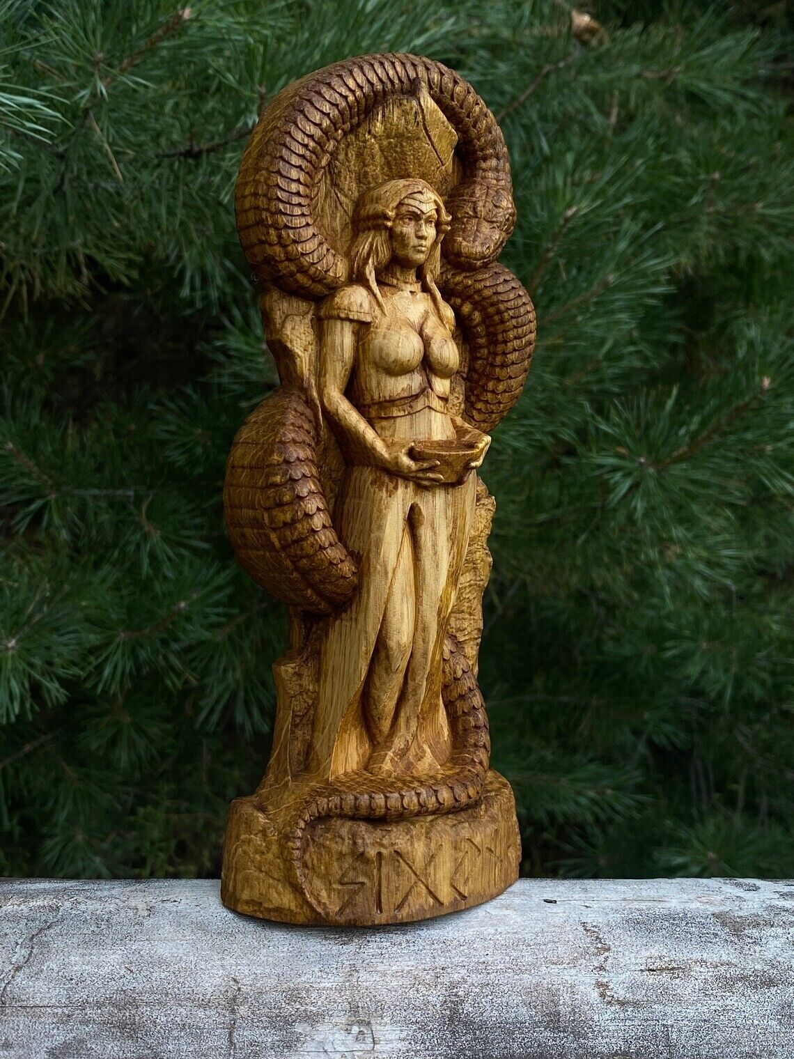 Sigun statue, viking Goddess, Wood statue, Pagan paganism God Altar sculpture