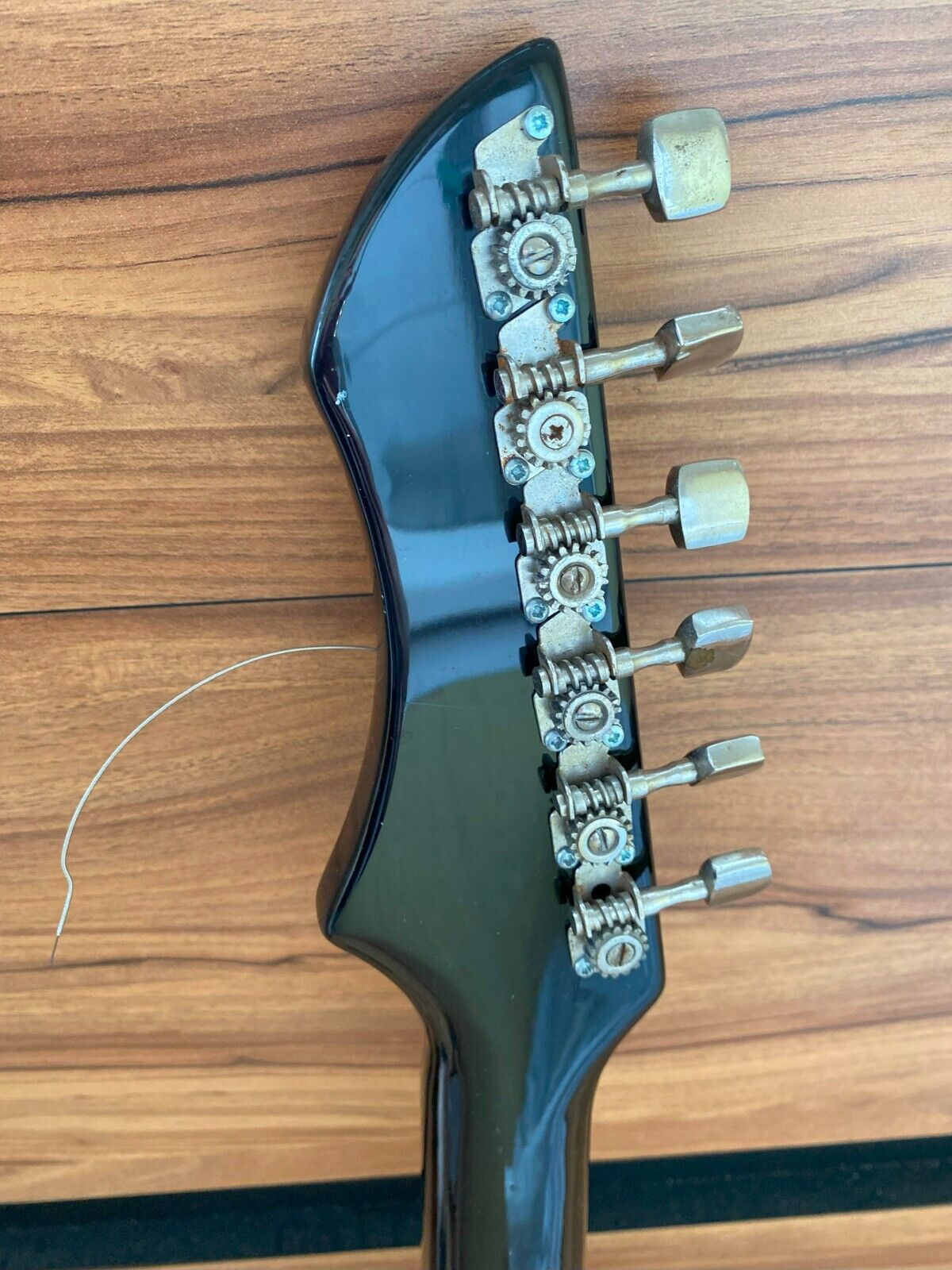 AELITA USSR SOVIET ELECTRIC GUITAR VINTAGE AND RARE
