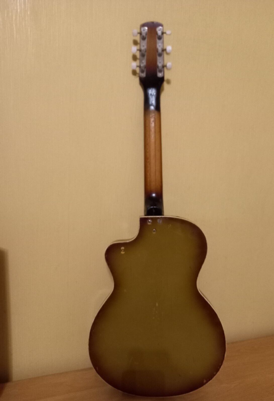 LUNACHARSKAYA USSR SOVIET ELECTRIC GUITAR RETRO VINTAGE AND RARE