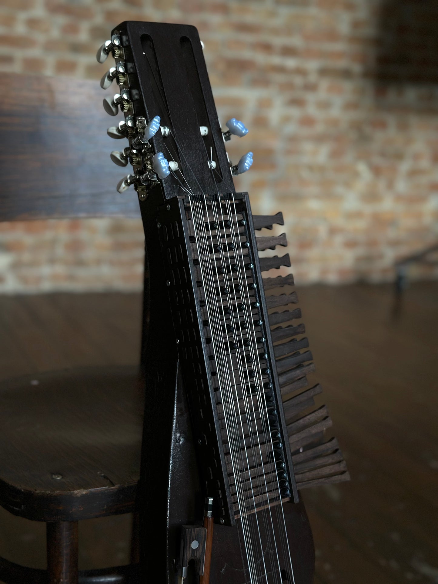 Nyckelharpa Scandinavian Violin w/ bow Key Harp - 16 string (keyed fiddle, moraharpa, contrabasharpa, esseharpe, tagelharpa, hurdy gurdy)