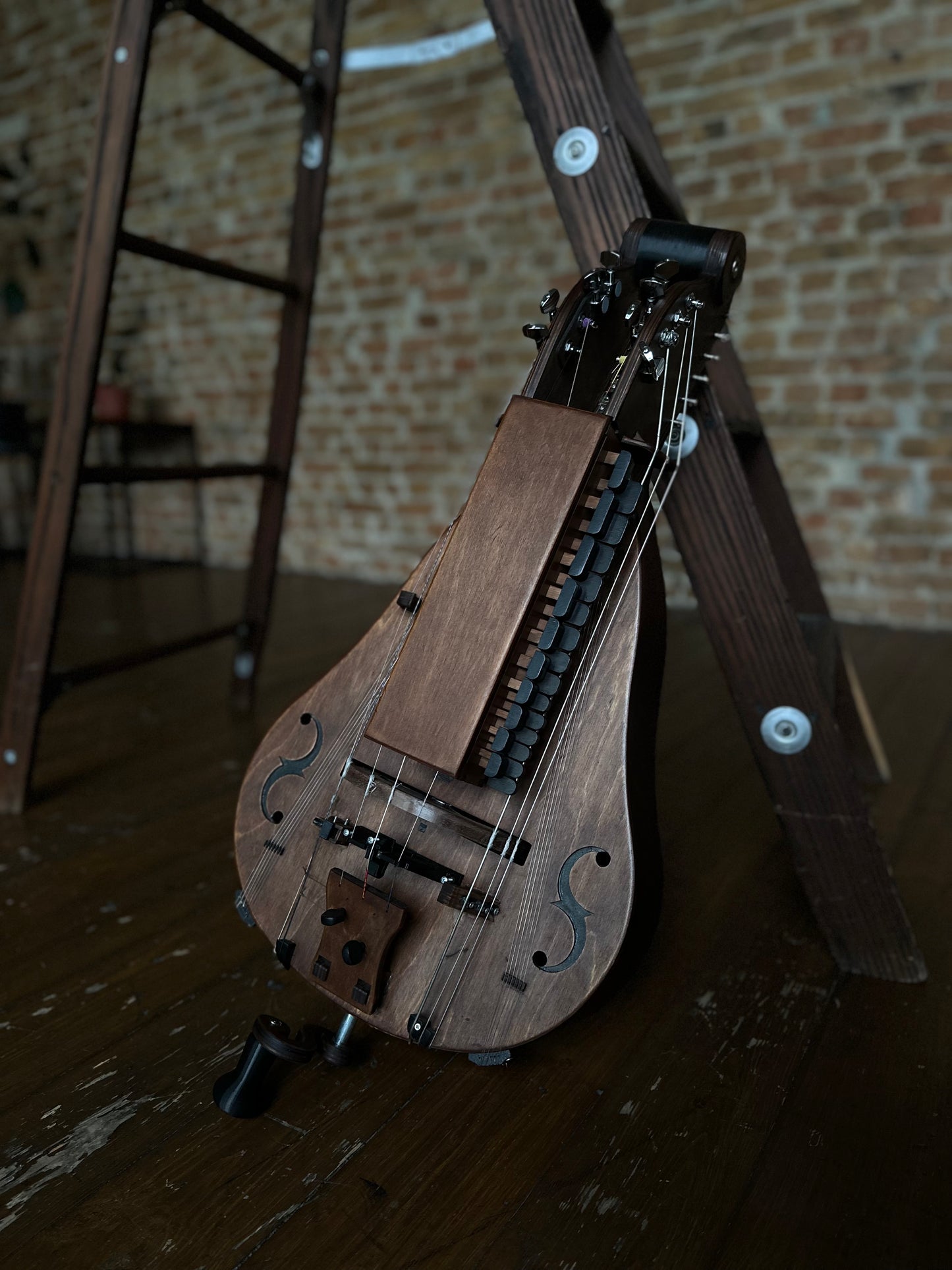 Hurdy-Gurdy, 20-String Hurdy Gurdy, Handmade Hurdy Gurdy, Wooden Hurdy Gurdy, Lyre Instrument, Model Premium, Handcrafted Hurdy Gurdy