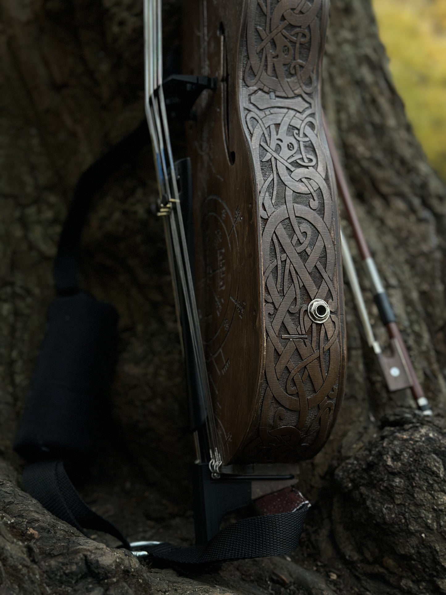 Nyckelharpa, Sweden Violin bowed, Keyed Fiddle, Moraharpa, Viola, Esseharpe, Handmade Electric-Acoustic Nyckelharpa