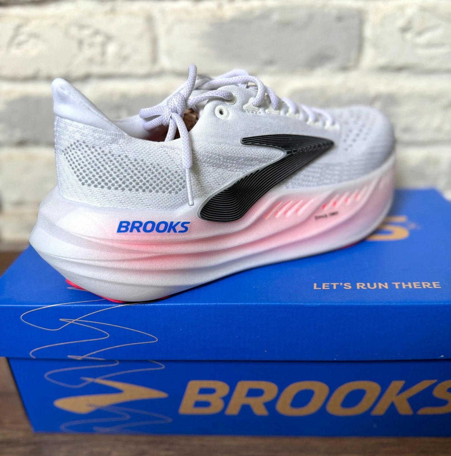 New Brooks Glycerin Max Women's Color White/Black/Diva Pink (US Stock)