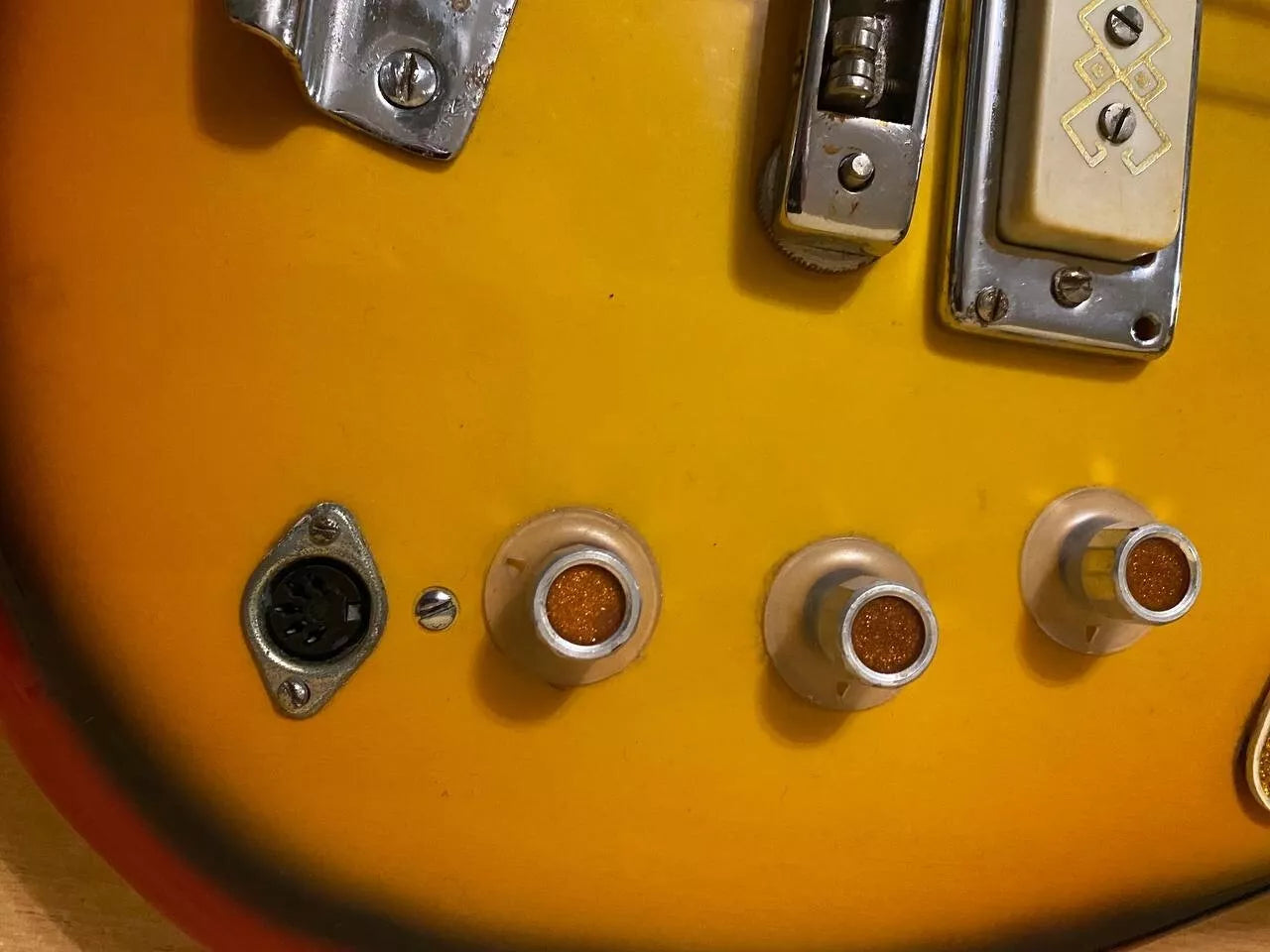 URAL USSR SOVIET BASS GUITAR RUSSIAN OLD 4 STRING VINTAGE AND RARE