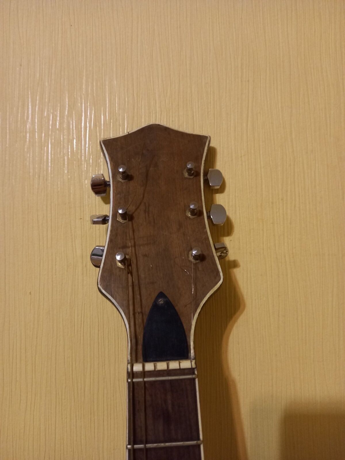 MUSIMA 1655 ELECTRIC GUITAR GDR GERMANY 6 STRING VINTAGE AND RARE