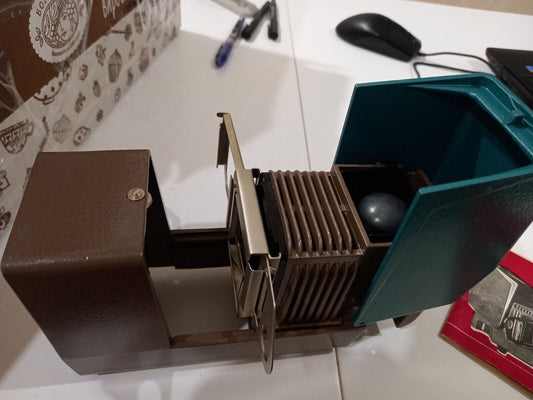 Vintage Collectibles USSR Soviet FED ETUD Slide Projector Old Camera Etude 1970s
