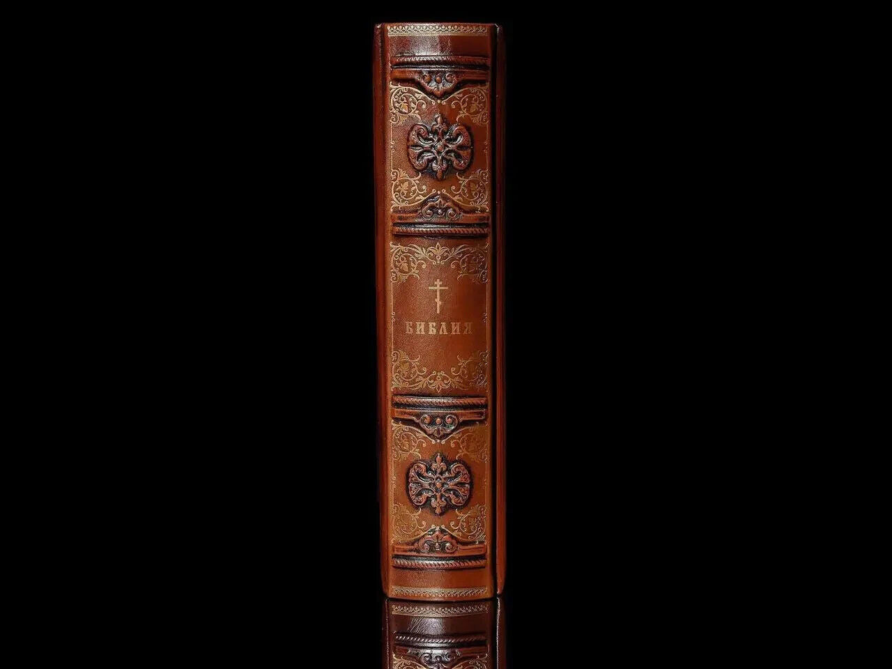 in Russian Bible Leather Библия с гравюрами Гюстава Доре 21х30cm Gift Exclusive