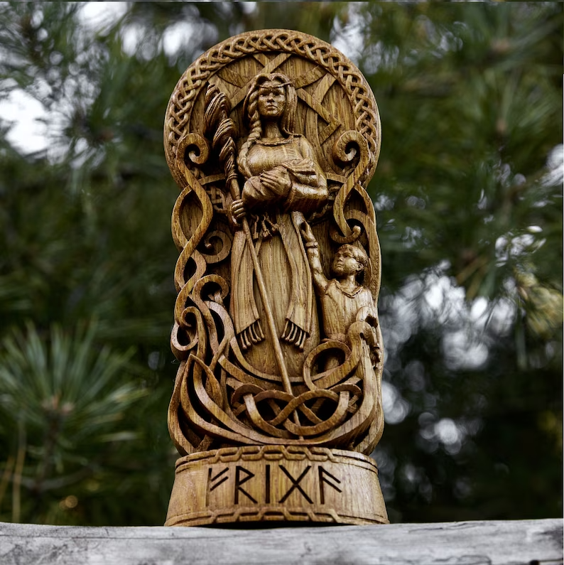 Frigga God Viking Wood Carved Frigg statue Friga  Altar sculpture Norse Gift New