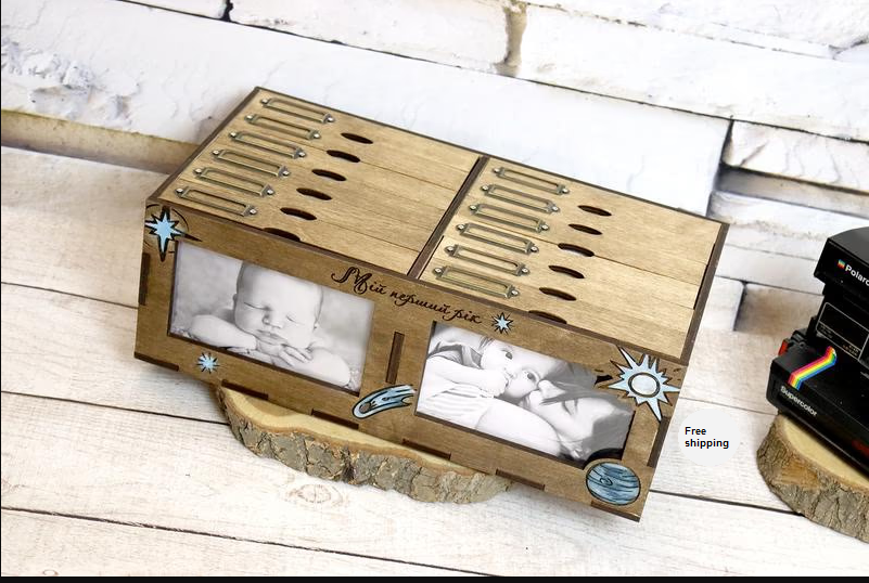 NEW - Wooden Album Photo Box Unique Holder First Year Baby Child 432 photos