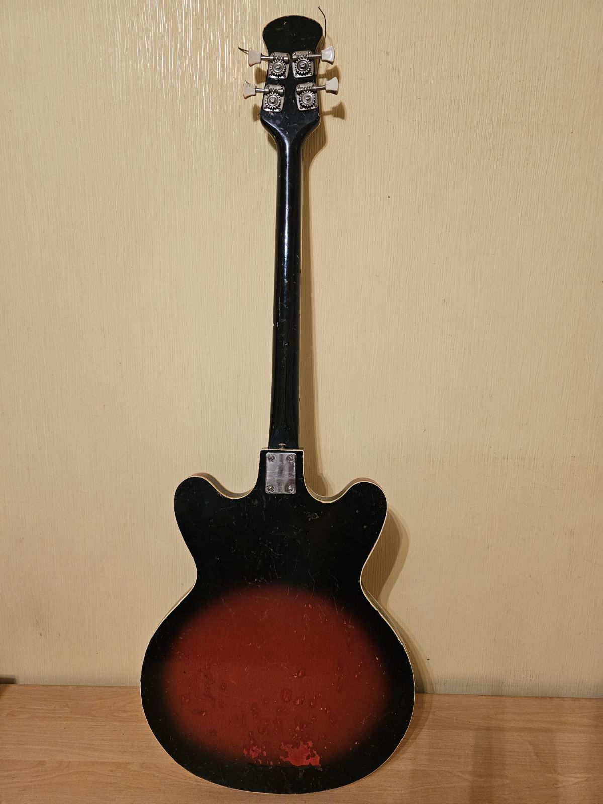 ORFEUS ORPHEUS HEBROS BASS GUITAR VINTAGE AND RARE